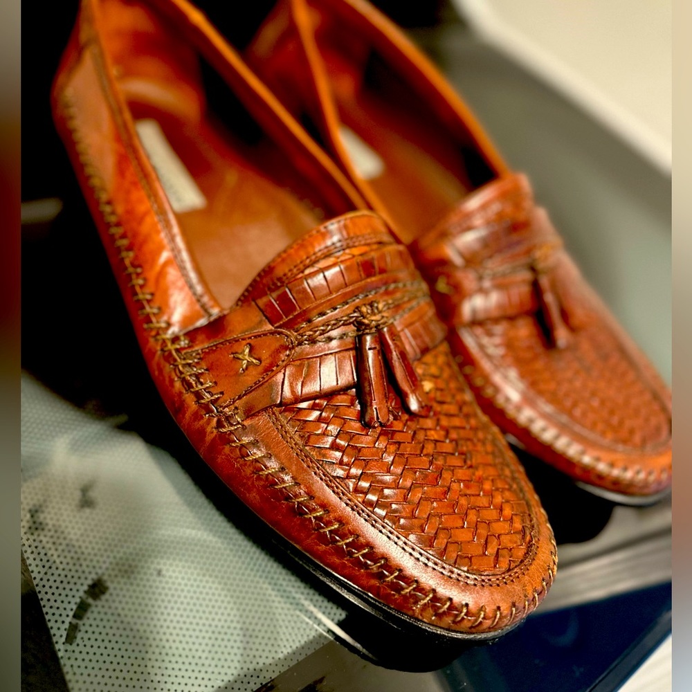 Men’s dress shoes
